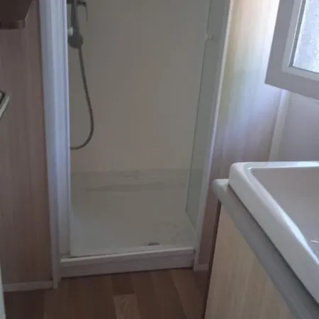 C10 Tiny House Parc Des Roches Saint-Chéron